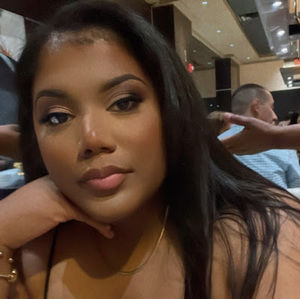 Meet your Posher, Alysia